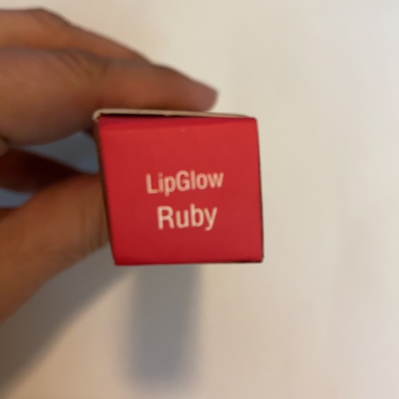 NEW Pixi by Petra lip gloss in Ruby - Picture 6 of 6